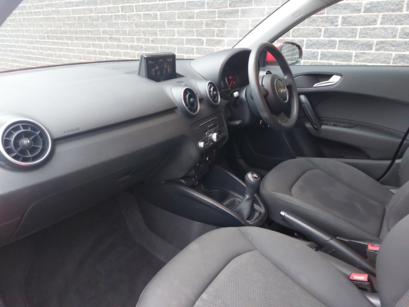 Used Audi A1 2016 for sale - 76537066: Photo 5