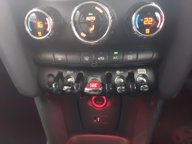 Used MINI Hatch 2018 for sale - 76537067: Photo 16