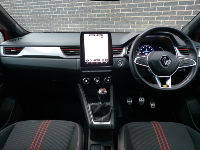 Used Renault Captur 2022 for sale - 76233370: Photo 2