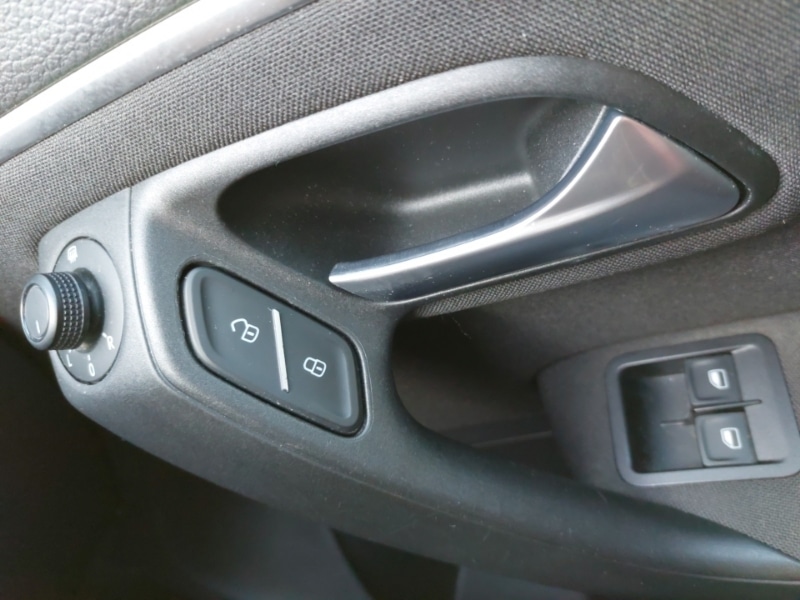 Used Volkswagen Polo 2016 for sale - 77433465: Photo 12