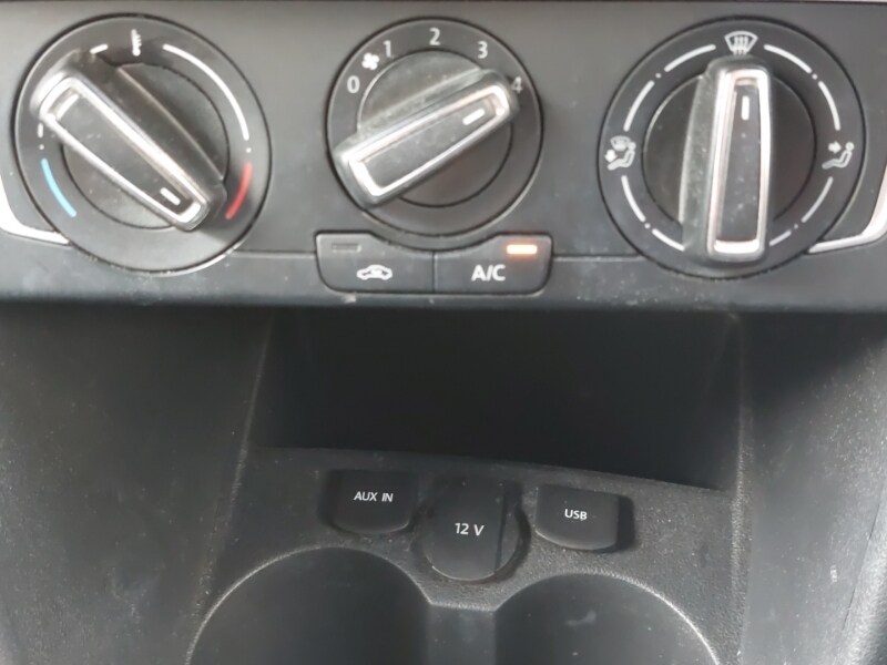 Used Volkswagen Polo 2016 for sale - 77433465: Photo 18