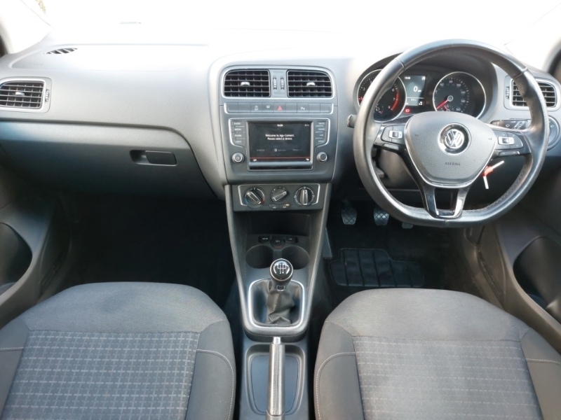 Used Volkswagen Polo 2016 for sale - 77433465: Photo 2