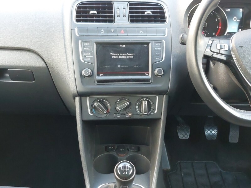 Used Volkswagen Polo 2016 for sale - 77433465: Photo 7