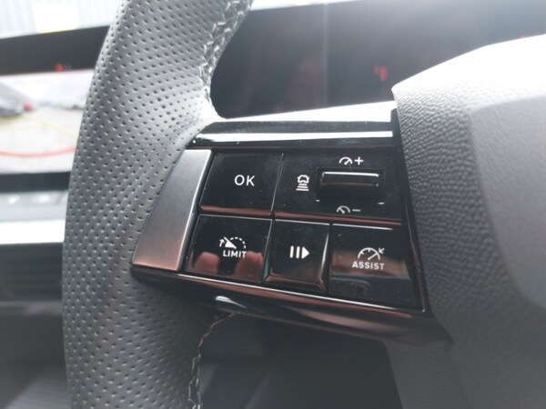 Used Vauxhall Astra 2025 for sale - 75691269: Photo 12