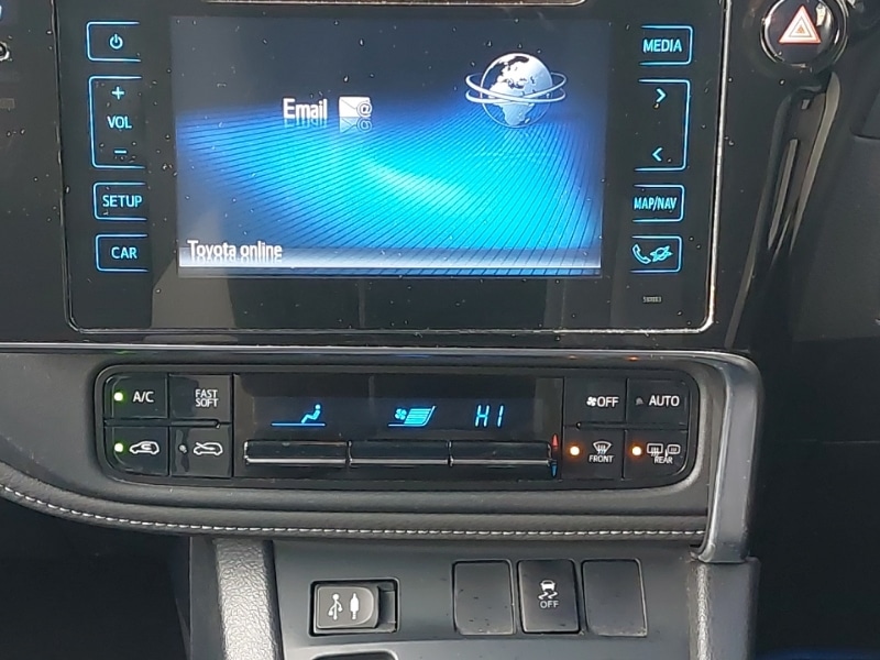 Used Toyota Auris 2017 for sale - 76816017: Photo 10