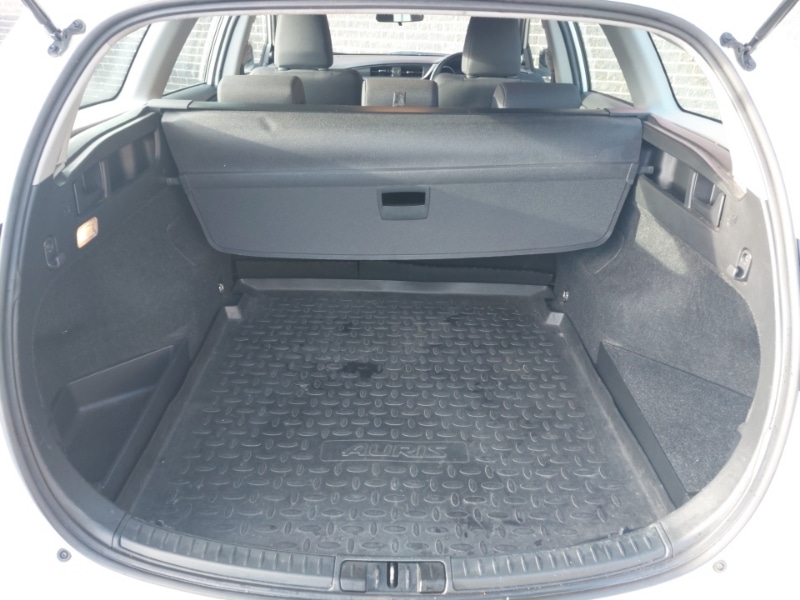 Used Toyota Auris 2017 for sale - 76816017: Photo 8