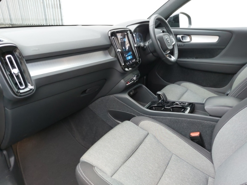 Used Volvo XC40 2023 for sale - 77605946: Photo 5