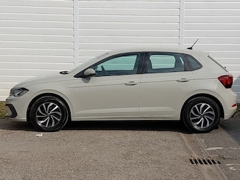 Used Volkswagen Polo 2024 for sale - 78952843: Photo