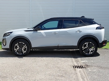 Used Peugeot 2008 2025 for sale - 79086937: Photo
