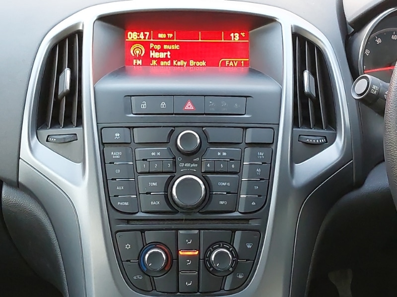 Used Vauxhall Astra 2015 for sale - 77999602: Photo 10