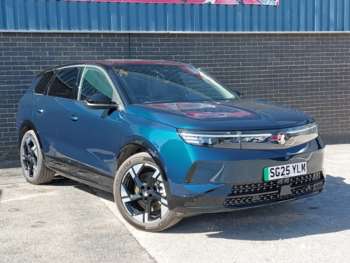 2025 - 157kW Ultimate 73kWh 5dr Auto [Panoramic Roof]