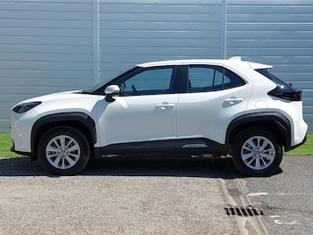 Used Toyota Yaris Cross 2023 for sale - 79153053: Photo