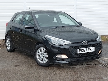 Used Hyundai i20 2017 for sale - 78440918: Photo