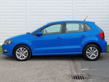 Used Volkswagen Polo 2015 for sale - 79360844: Photo