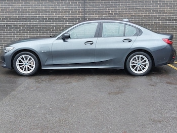 Used BMW 3 Series 2022 for sale - 77563075: Photo