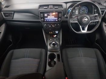 Used Nissan Leaf 2022 for sale - 76335790: Photo 2