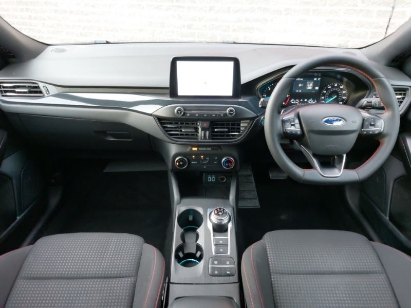 Used Ford Focus 2021 for sale - 77034812: Photo 2