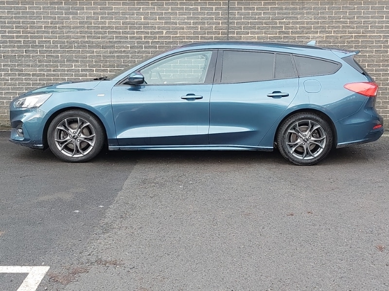 Used Ford Focus 2021 for sale - 77034812: Photo 4