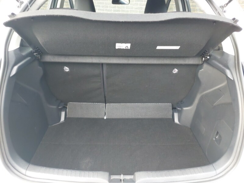 Used Toyota Yaris 2022 for sale - 77816377: Photo 8