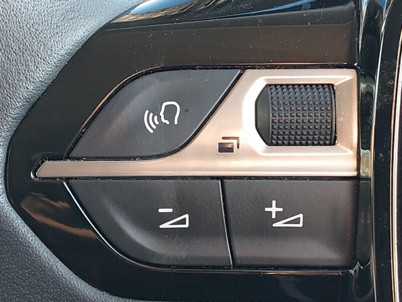 Used Peugeot 2008 2022 for sale - 76683838: Photo 13