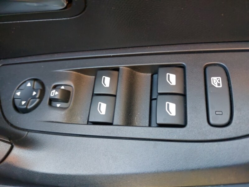 Used Peugeot 2008 2022 for sale - 76683838: Photo 19