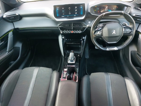 Used Peugeot 208 2020 for sale - 76135045: Photo 2