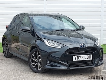 Used Toyota Yaris 2023 for sale - 79343469: Photo