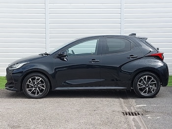 Used Toyota Yaris 2023 for sale - 79343469: Photo
