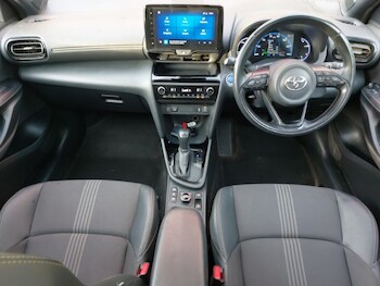Used Toyota Yaris Cross 2022 for sale - 77816432: Photo