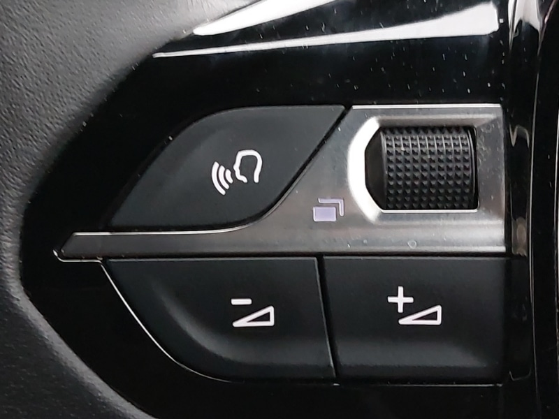 Used Peugeot 2008 2023 for sale - 77466273: Photo 14