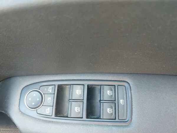 Used Renault Captur 2020 for sale - 76054432: Photo 12