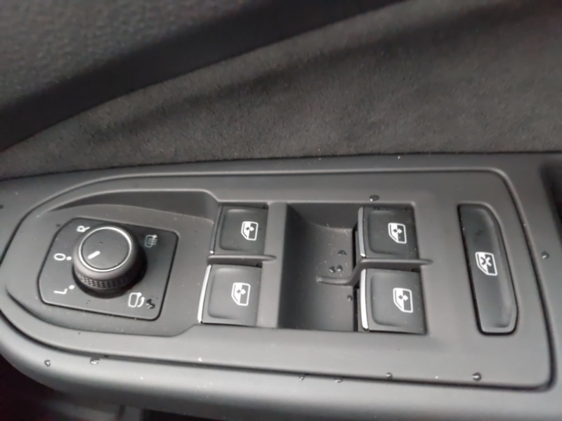 Used Volkswagen Golf 2024 for sale - 76721544: Photo 15