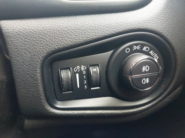 Used Jeep Renegade 2023 for sale - 76195372: Photo 14