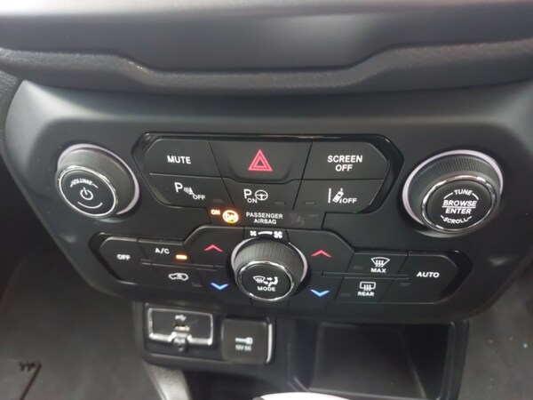 Used Jeep Renegade 2023 for sale - 76195372: Photo 18