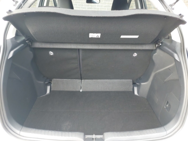 Used Toyota Yaris 2022 for sale - 76880151: Photo 8