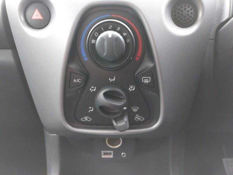 Used Toyota AYGO 2020 for sale - 77874219: Photo 17