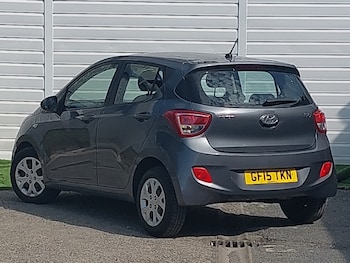 Used Hyundai i10 2015 for sale - 79070028: Photo