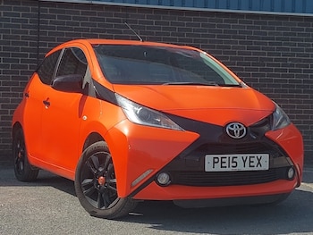 2015 - 1.0 VVT-i X-Cite 5dr
