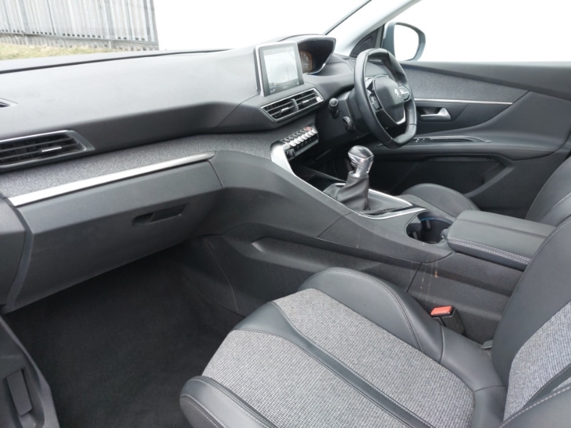 Used Peugeot 3008 2019 for sale - 77596094: Photo 5