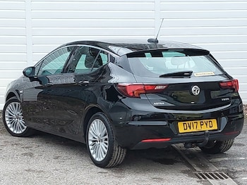 Used Vauxhall Astra 2017 for sale - 77410104: Photo