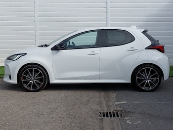 Used Toyota Yaris 2023 for sale - 79477382: Photo