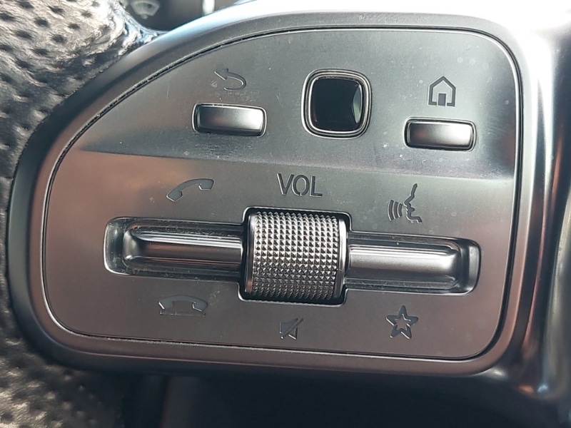 Used Mercedes-Benz EQC 2021 for sale - 76788847: Photo 14