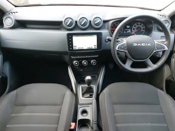Used Dacia Duster 2023 for sale - 78905574: Photo