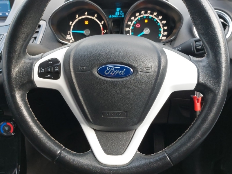 Used Ford Fiesta 2015 for sale - 77357739: Photo 11