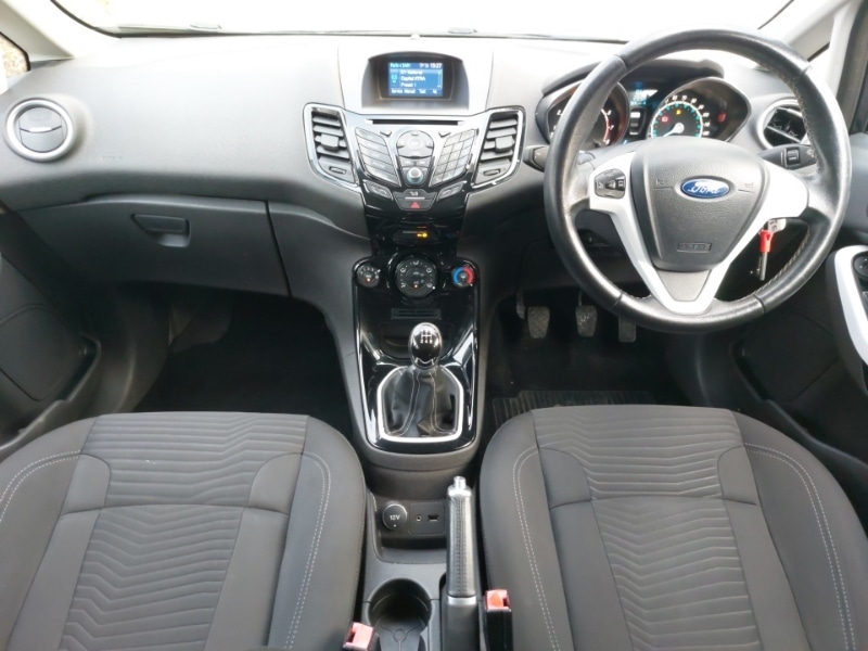 Used Ford Fiesta 2015 for sale - 77357739: Photo 2