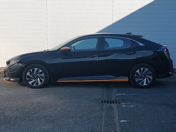 Used Honda Civic 2017 for sale - 78333579: Photo