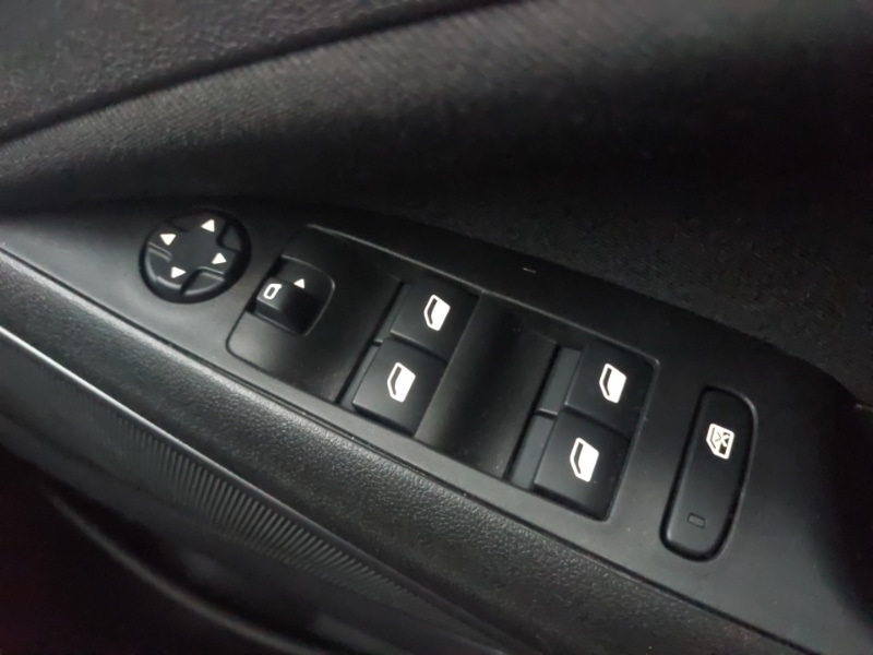 Used Vauxhall Crossland 2023 for sale - 76335793: Photo 19