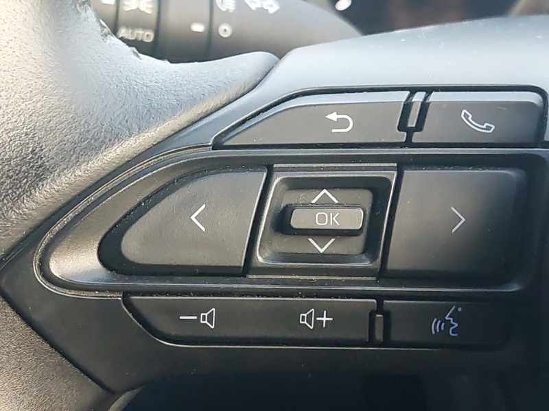 Used Toyota Yaris Cross 2022 for sale - 76511621: Photo 15