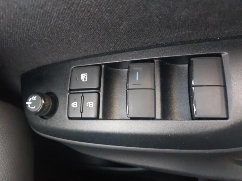 Used Toyota Yaris Cross 2022 for sale - 76511621: Photo 16