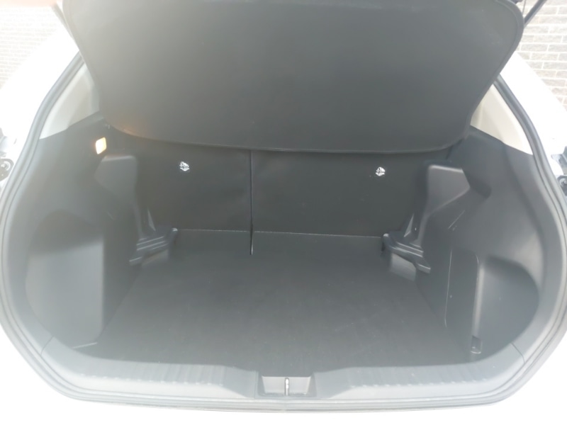 Used Toyota Yaris Cross 2022 for sale - 76511621: Photo 8